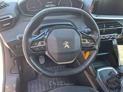 Peugeot 2008 2008 II 2020 1.2 puretech Allure s Bianco usata Pompei