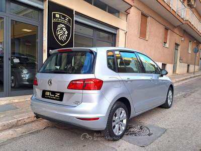 Volkswagen Golf Sportsvan 1.6 TDI 110CV Highline BlueMotion Technology Grigio usata Castellana Grotte