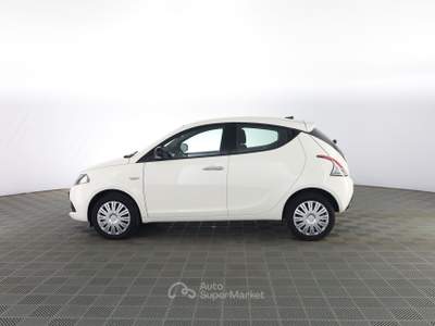 Lancia Ypsilon Ypsilon 1.0 FireFly 5 porte S&S Hybrid Silver Plus Bianco usata Verona