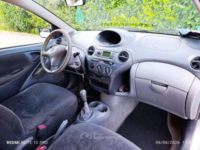 Toyota Yaris Yaris 3p 1.0 Sol my03 Argento usata Guidizzolo