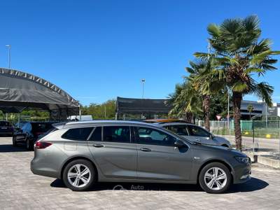 Opel Insignia 136cv Sports Tourer Innovation Grigio usata Manzano