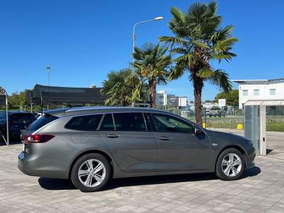 Opel Insignia 136cv Sports Tourer Innovation Grigio usata Manzano