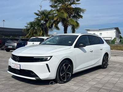 Opel Astra 1.5 T Diesel 130 CV Sports Tourer Elegance Bianco usata Manzano