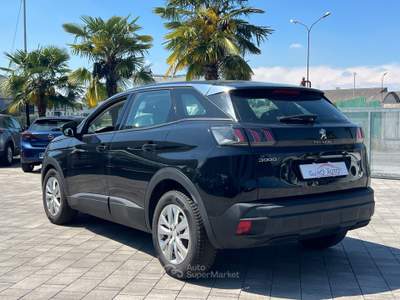 Peugeot 3008 BlueHDi 130cv Active Business Nero usata Manzano
