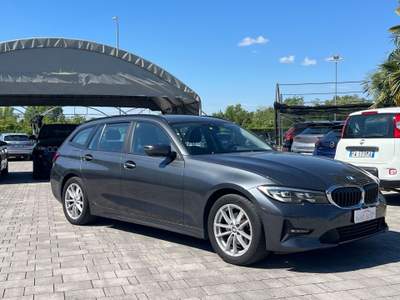 BMW Serie 3 320d 320 320d 48V Touring Business Advantage Grigio usata Manzano