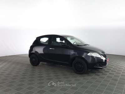 Lancia Ypsilon Ypsilon 1.0 FireFly 5 porte S&S Hybrid Silver Nero usata Verona