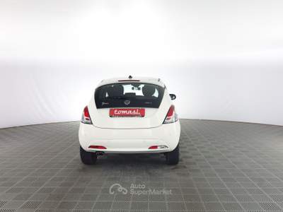 Lancia Ypsilon Ypsilon 1.0 FireFly 5 porte S&S Hybrid Gold Bianco usata Verona