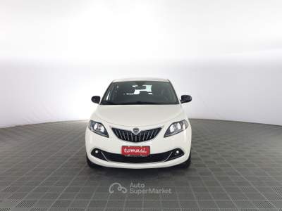 Lancia Ypsilon Ypsilon 1.0 FireFly 5 porte S&S Hybrid Gold Bianco usata Verona