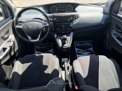 Lancia Ypsilon 16V 95 CV 5 porte S&S Gold Bianco usata Sant'Antimo
