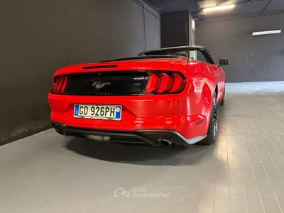 Ford Mustang Cabrio 2.3 NO SUPERBOLLO Rosso usata Bruino