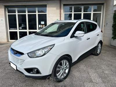 Hyundai ix35 2.0 CRDi 184CV High 4WD Bianco usata Alberobello