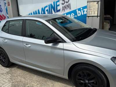 Skoda Fabia 1.0 MPI 80 CV Young Edition Argento usata San Lazzaro di Savena