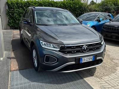 Volkswagen T-Roc 1.5 TSI ACT DSG Life Grigio usata San Lazzaro di Savena