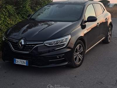 Renault Mégane Unico proprietario, 70.000 Km anno 2021 Nero usata Pomezia