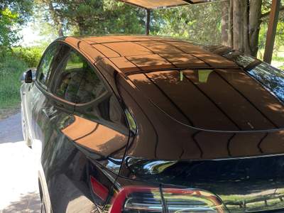 Tesla Model Y tenuta molto bene Nero usata CHIANNI