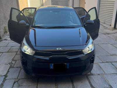 Kia Rio Kia Rio 2018 1.4CRDi 57kW Manuale,Full Optional Nero usata PIOMBINO (LI)