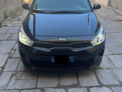 Kia Rio Kia Rio 2018 1.4CRDi 57kW Manuale,Full Optional Nero usata PIOMBINO (LI)