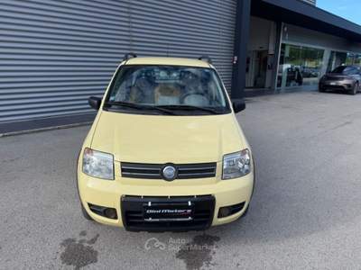 Fiat Panda 1.3 mjt 4X4 Climbing GANCIO TRAINO 4wd ALL4 AWD Giallo usata Sant'Angelo in vado