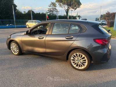 BMW Serie 1 120d Serie 1 F40 120d xdrive Bus Adva auto GB628PB Grigio usata Basiliano