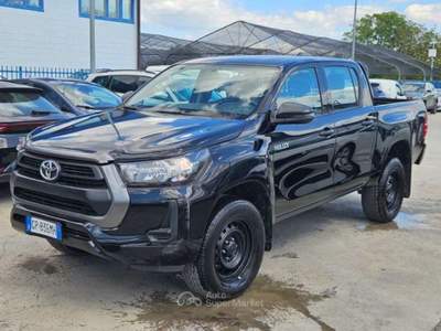 Toyota Hilux Hilux IV 2.4 d-4d double cab Comfort 4wd - GP836MH Bianco usata Basiliano