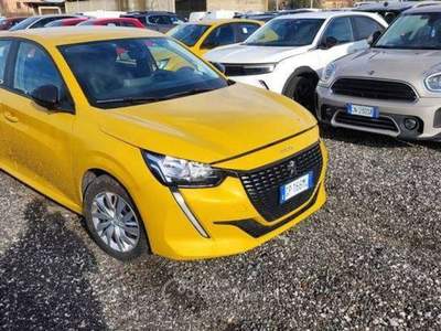 Peugeot 208 Neopatentati 1.2 Active Pack s tg GP166ML Giallo usata Basiliano