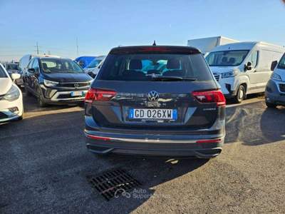 Volkswagen Tiguan Tiguan II 2021 1.4 tsi eh Life dsg - GD026XW Grigio usata Basiliano