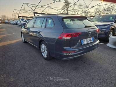 Volkswagen Golf Golf VIII Variant 1.0 tsi evo Life 110cv - GF044WJ Argento usata Basiliano