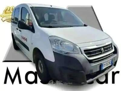 Peugeot Partner Tepee 1.6 BLUEHDI 75CV 5 posti N1 E6 - FM352BC Bianco usata Basiliano