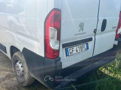 Peugeot Boxer 330 L2H2 2.2 BlueHDi 140cv - GF418PL Bianco usata Basiliano