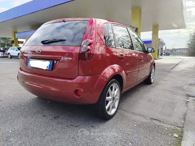 Ford Fiesta per neopatentati Arancione usata camposampiero