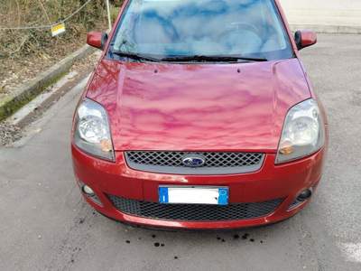 Ford Fiesta per neopatentati Arancione usata camposampiero