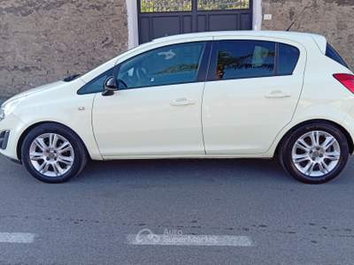 Opel Corsa Bassi consumi Beige usata Arienzo