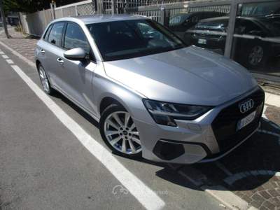 Audi A3 IV 2020 Sportback 30 2.0 tdi Business s-tronic Argento usata Ariano Irpino