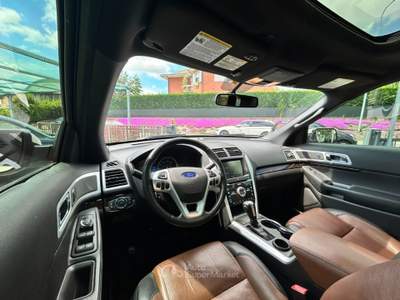 Ford Explorer 3.5 V6 XLT 6 posti Bianco usata Chieri