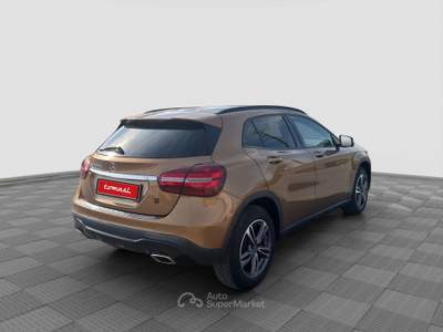 Mercedes-Benz GLA GLA 200 CDI/d Automatic Premium Beige usata Parma