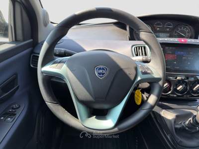 Lancia Ypsilon Ypsilon 1.0 FireFly 5 porte S&S Hybrid Gold Verde usata Parma