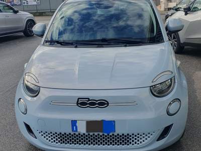 Fiat 500 E 58 CV 42 kWh ICON Blu/Azzurro usata Cardito
