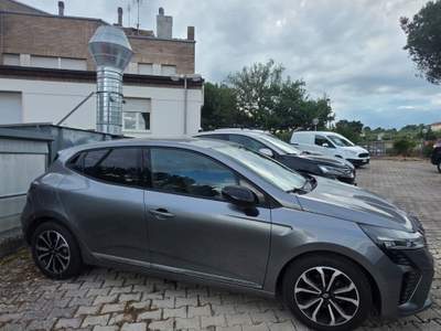 Renault Clio 1.0 90CV TECHNO 2025 Grigio usata Campobasso