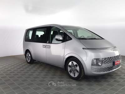 Hyundai Staria Staria 2.2 AT AWD 9 posti Wagon Argento usata Milano