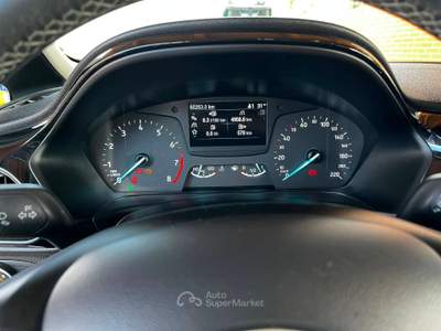 Ford Fiesta Auto in ottime condizioni esternamente ed internamente Bianco usata Rutigliano