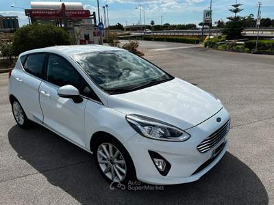 Ford Fiesta Auto in ottime condizioni esternamente ed internamente Bianco usata Rutigliano