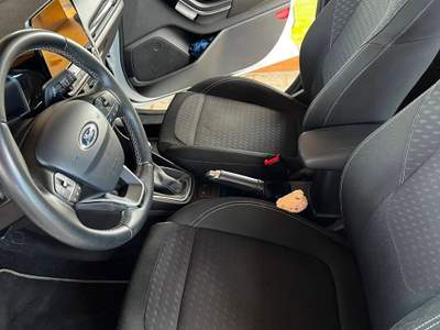 Ford Fiesta Auto in ottime condizioni esternamente ed internamente Bianco usata Rutigliano