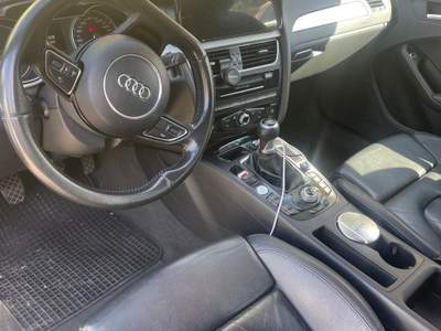 Audi A4 AUTO TENUTA IN MANIERA MANIACALE... Nero usata REGGIO CALABRIA