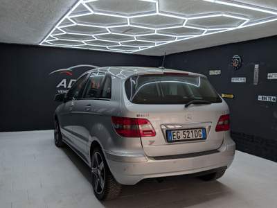 Mercedes-Benz Classe B Adatta a neopatentati Argento usata Desenzano del Garda