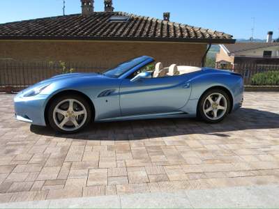 Ferrari California 7500 KM DA NUOVA Blu/Azzurro usata PESARO