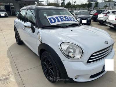 MINI Cooper Countryman Countryman 1.6 DIESEL Bianco usata Qualiano