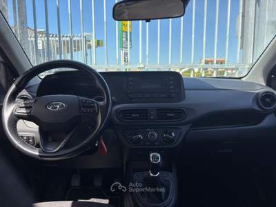 Hyundai i10 ADATTA A EO PATENTATI Argento usata Santa Maria la Carità
