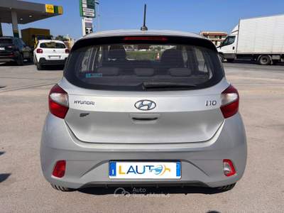 Hyundai i10 ADATTA A EO PATENTATI Argento usata Santa Maria la Carità