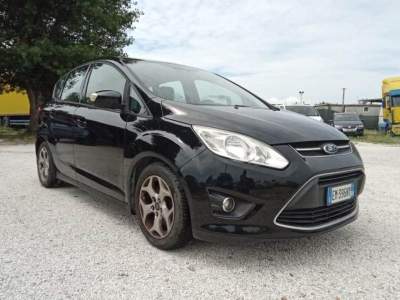 Ford C-Max 7 1.6 TDCi 115CV Plus Nero usata Forlimpopoli