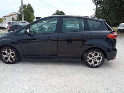 Ford C-Max 7 1.6 TDCi 115CV Plus Nero usata Forlimpopoli